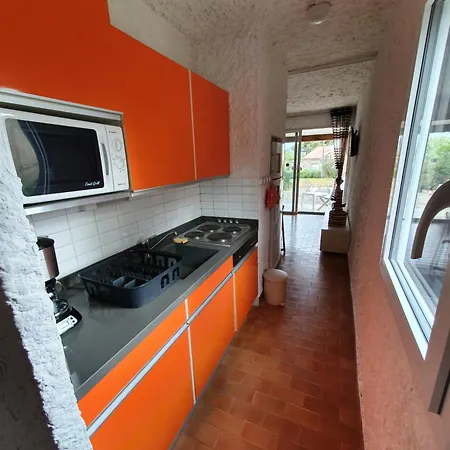 T1 Proche Apartman